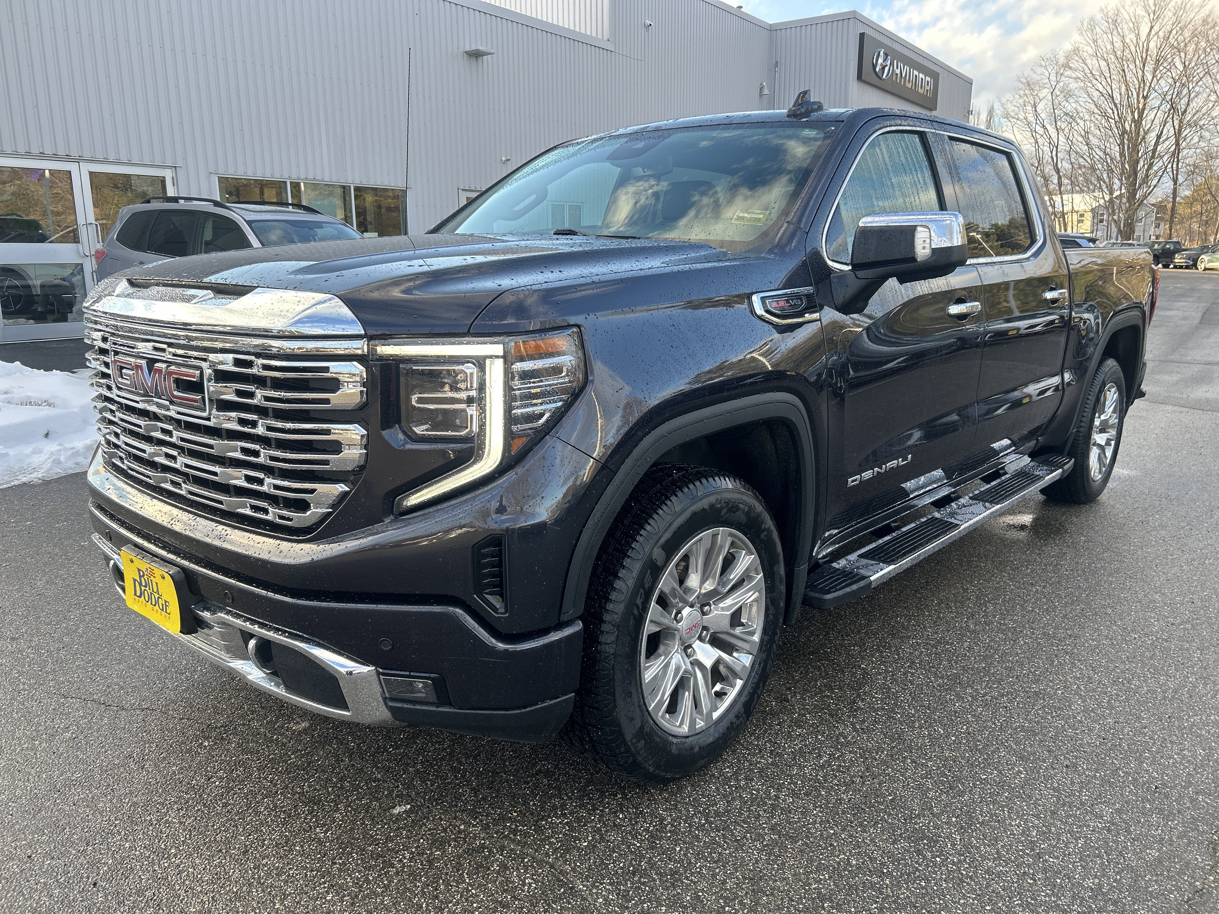Used 2022 GMC Sierra 1500 Denali AWD/4WD image 1