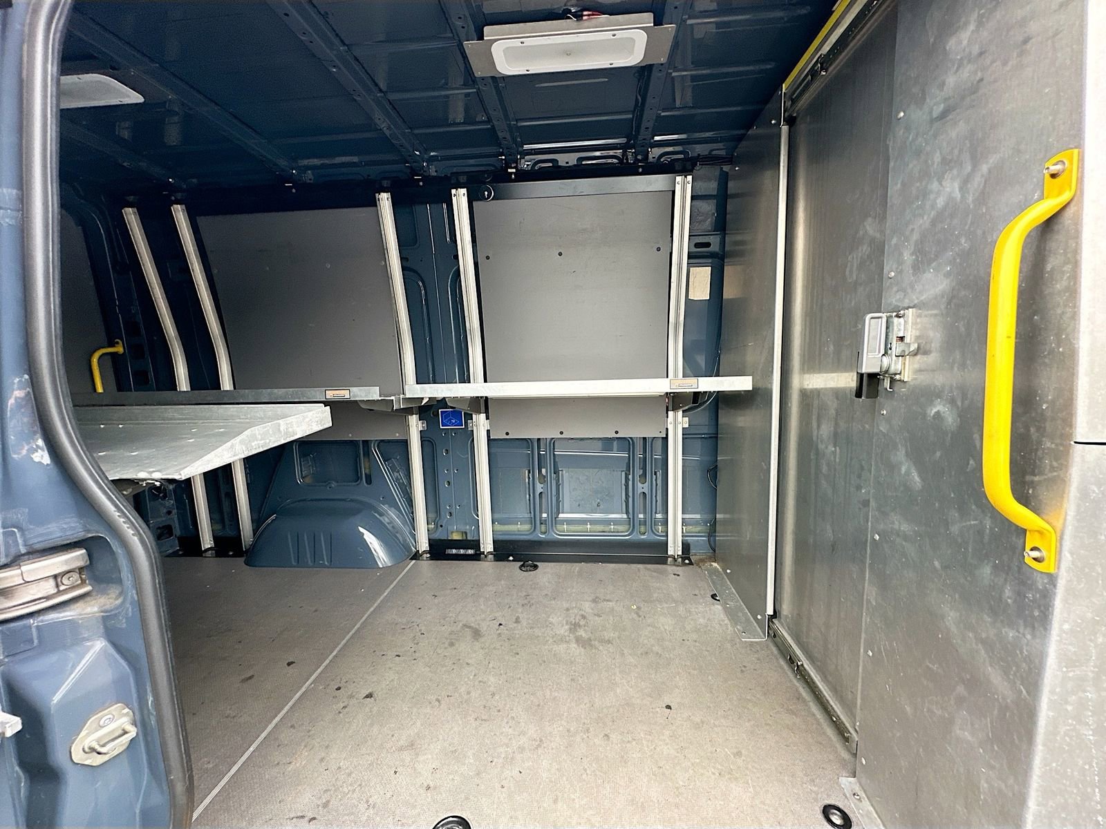 Used 2018 Mercedes-Benz Sprinter 2500 image 25