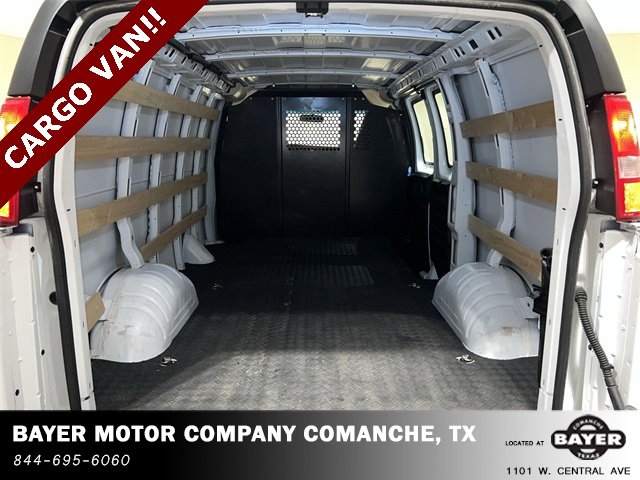 Used 2023 GMC Savana 2500 w/ Driver Convenience Package image 28