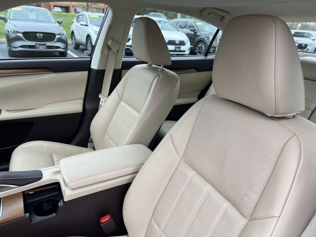 Used 2017 Lexus ES 350 w/ Luxury Package image 9