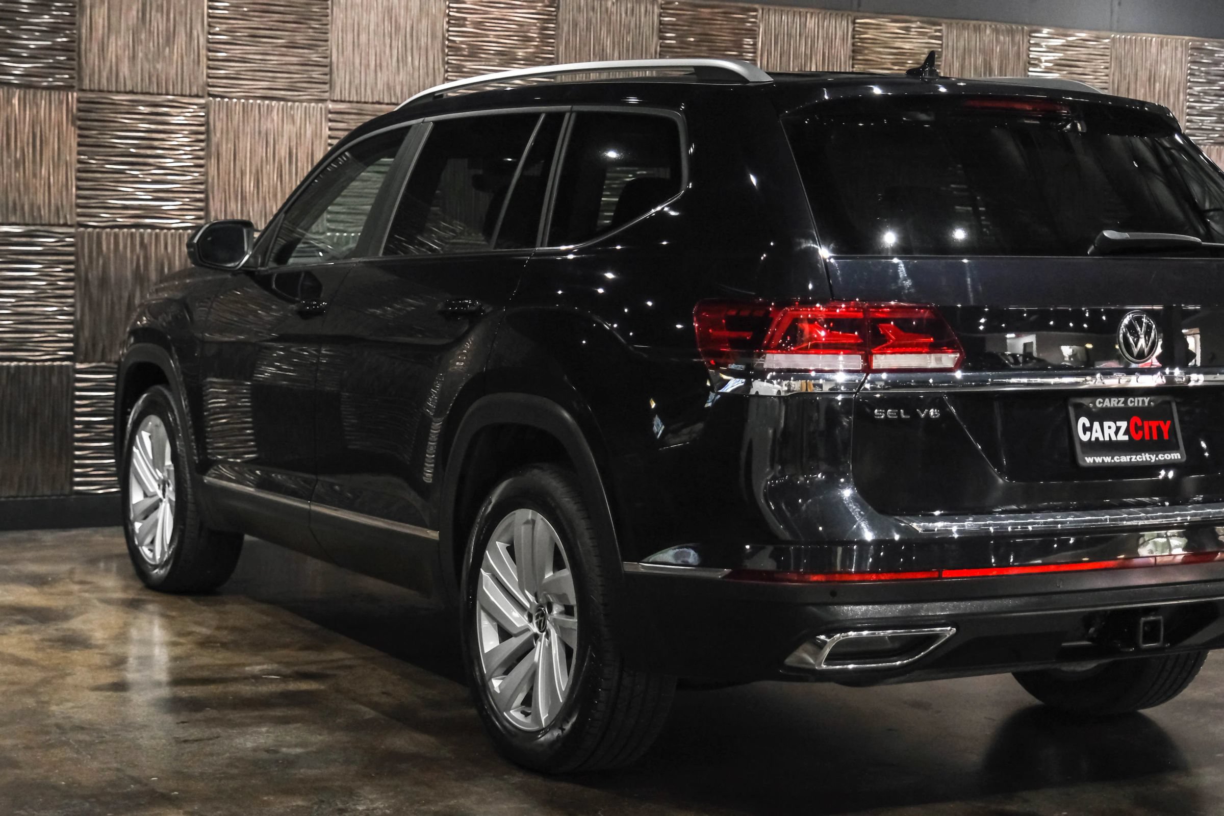 Used 2021 Volkswagen Atlas SEL AWD/4WD image 11