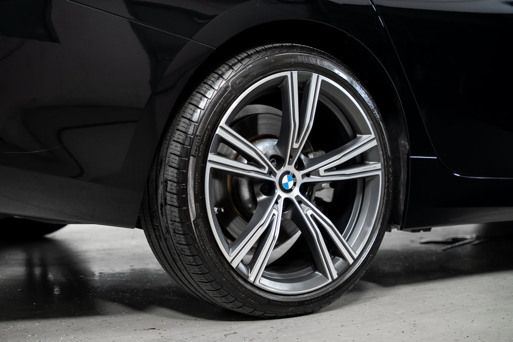 Used 2024 BMW 330i Sedan w/ Convenience Package RWD image 8