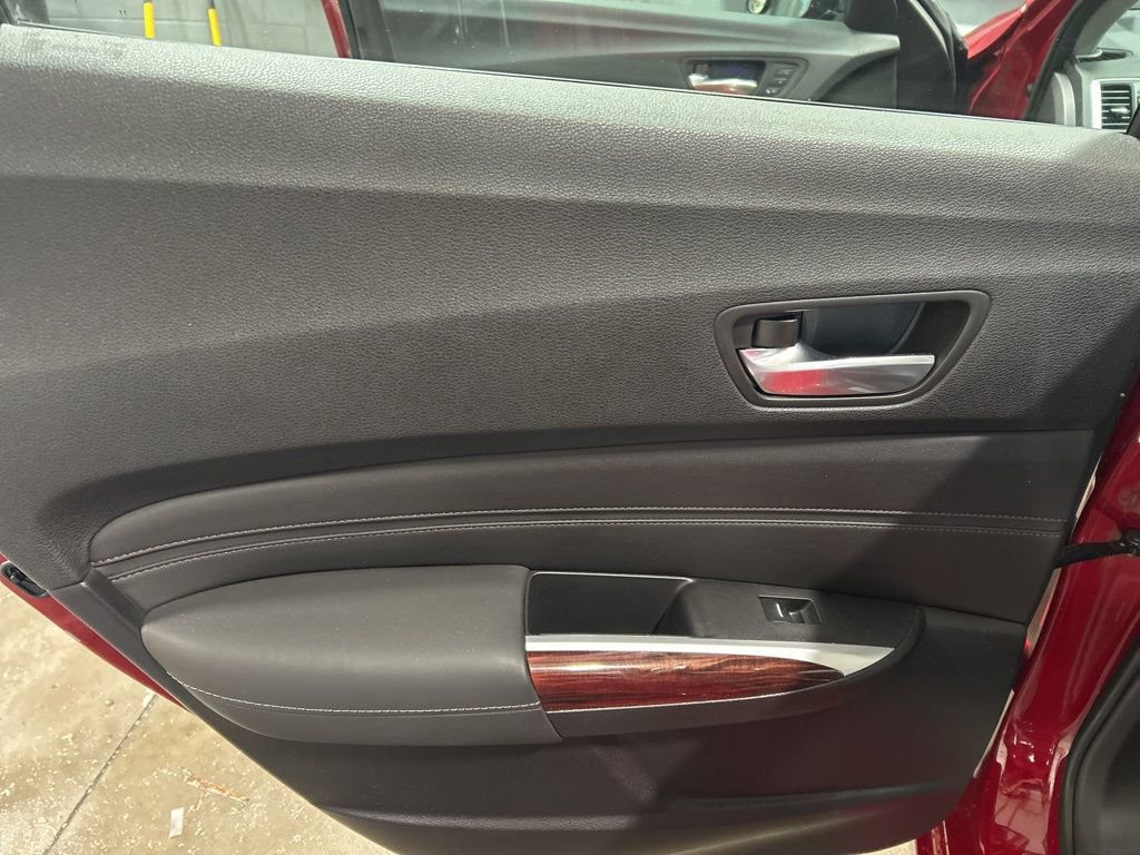 Used 2017 Acura TLX V6 image 18