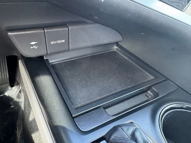 Certified 2019 Toyota Camry SE FWD image 13
