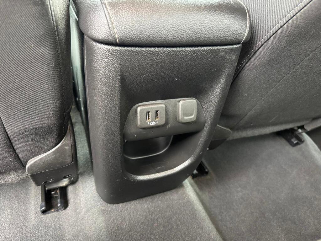 Used 2020 Chevrolet Colorado LT AWD/4WD image 8