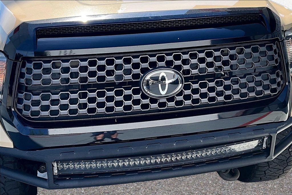 Certified 2019 Toyota Tundra SR5 w/ SR5 Upgrade Package AWD/4WD image 36
