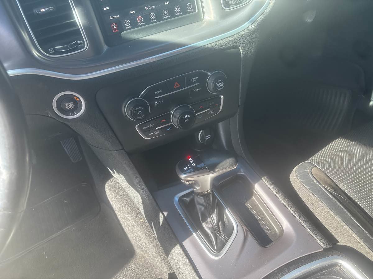 Used 2021 Dodge Charger SXT w/ Leather Interior Group image 17
