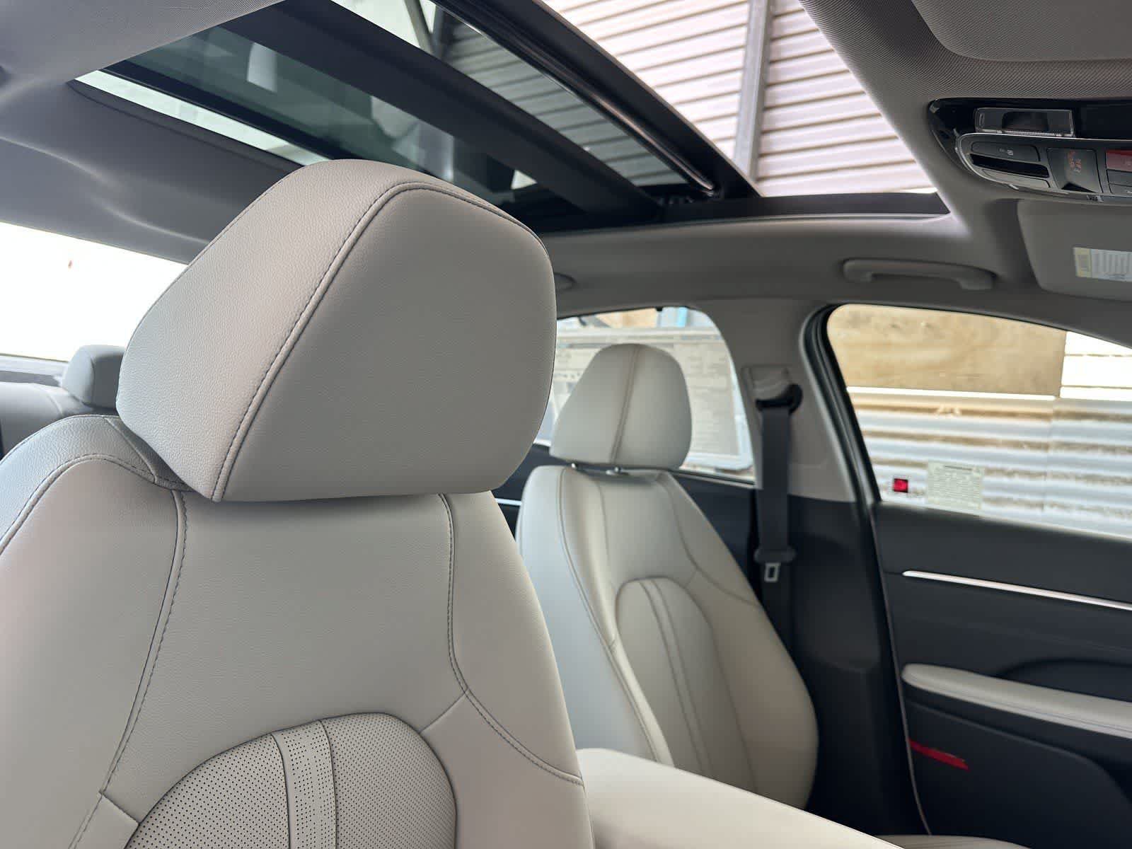 New 2026 Hyundai Sonata Limited FWD image 17