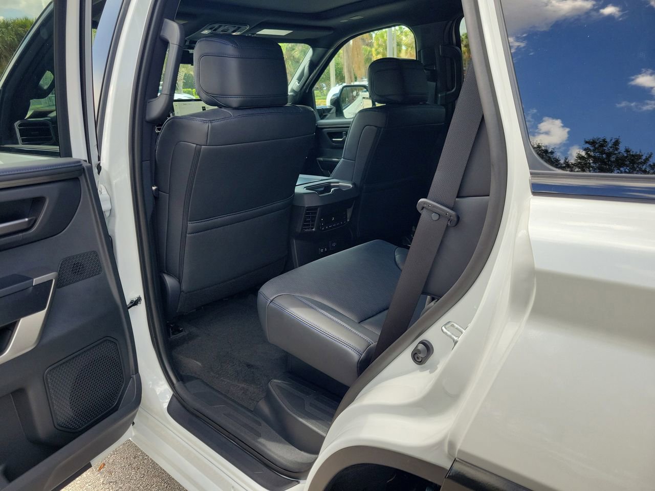 Used 2026 Toyota Sequoia Platinum image 10