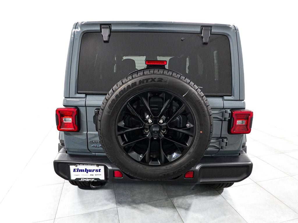 Used 2025 Jeep Wrangler Unlimited Sahara AWD/4WD image 6