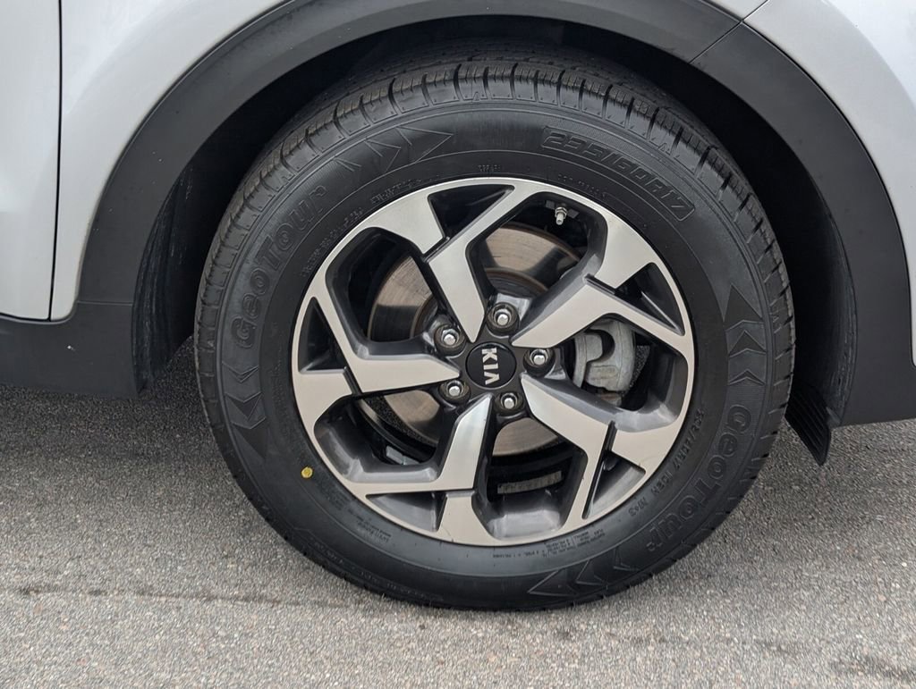 Used 2022 Kia Sportage LX image 9