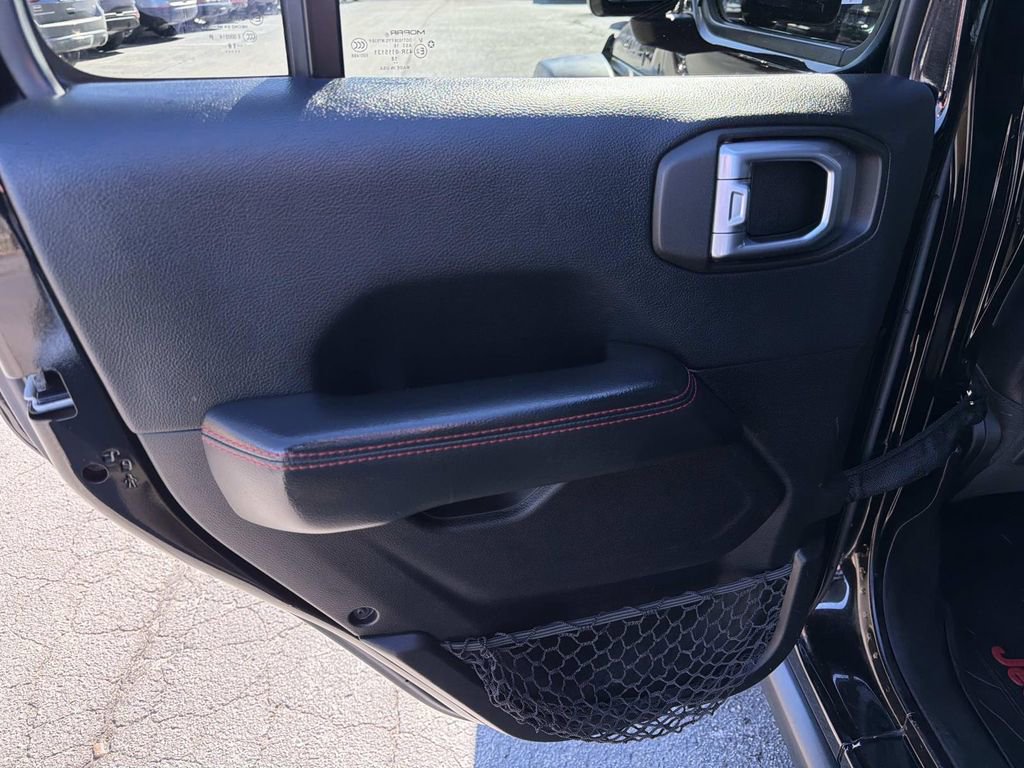 Used 2018 Jeep Wrangler Unlimited Rubicon image 15