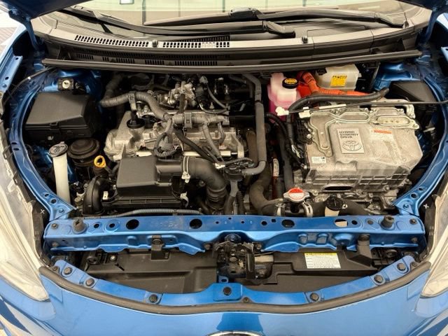 Used 2015 Toyota Prius C Two FWD image 8