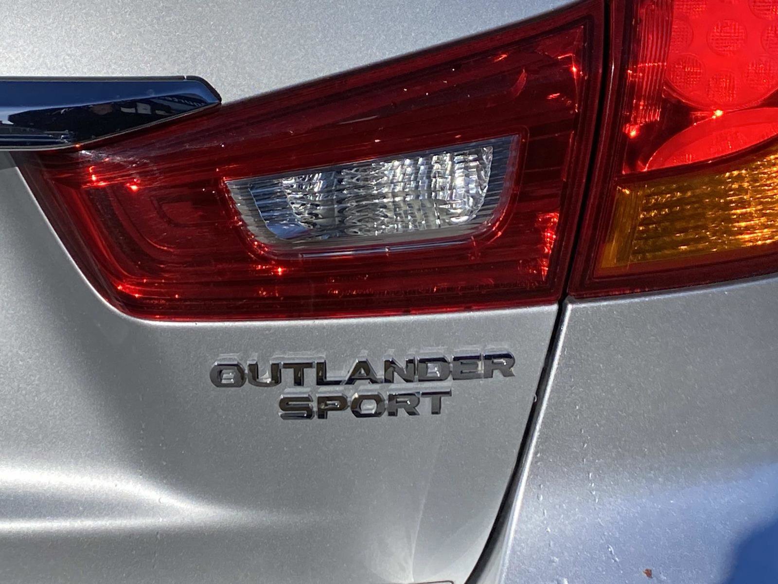 Used 2019 Mitsubishi Outlander Sport ES image 5