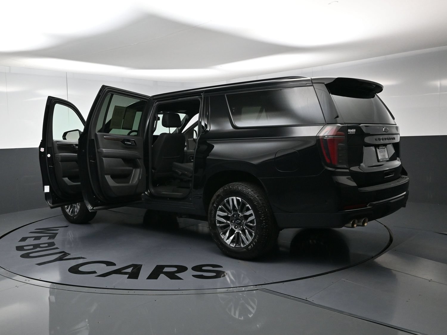 Used 2025 Chevrolet Suburban Z71 AWD/4WD image 28