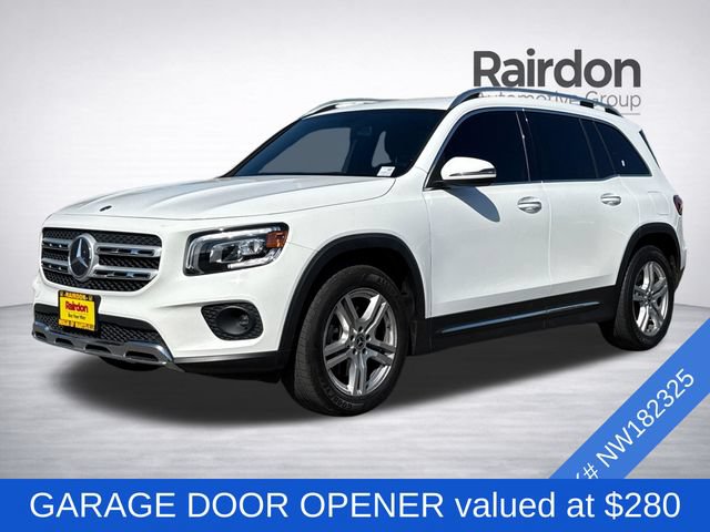 Used 2022 Mercedes-Benz GLB 250 4MATIC w/ Premium Package Lite image 3
