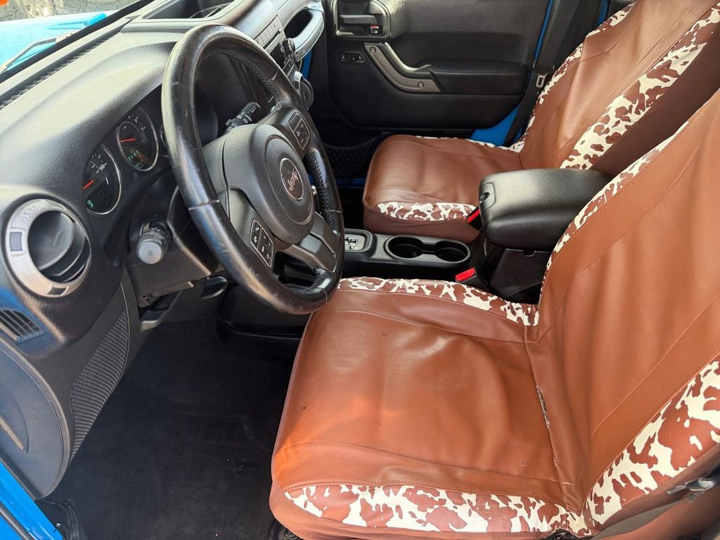 Used 2012 Jeep Wrangler Unlimited Sport AWD/4WD image 10