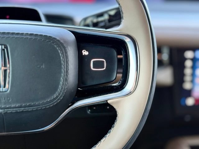 Used 2025 Lincoln Navigator L Black Label AWD/4WD image 29