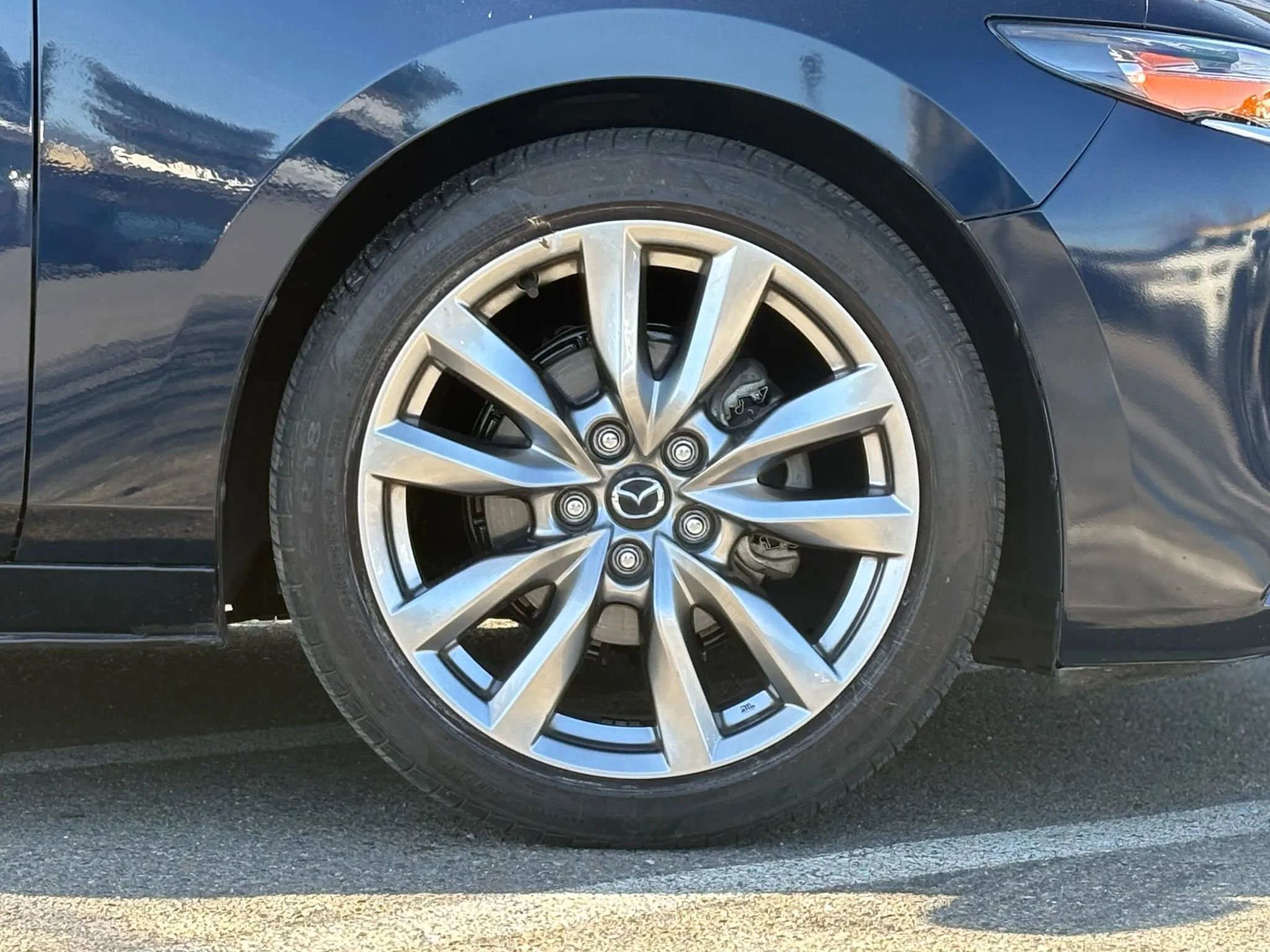 Used 2021 MAZDA MAZDA3 s image 30