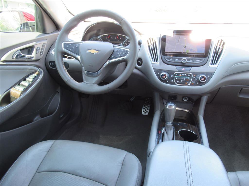 Used 2017 Chevrolet Malibu Premier w/ Premier Sun and Wheel Package image 14