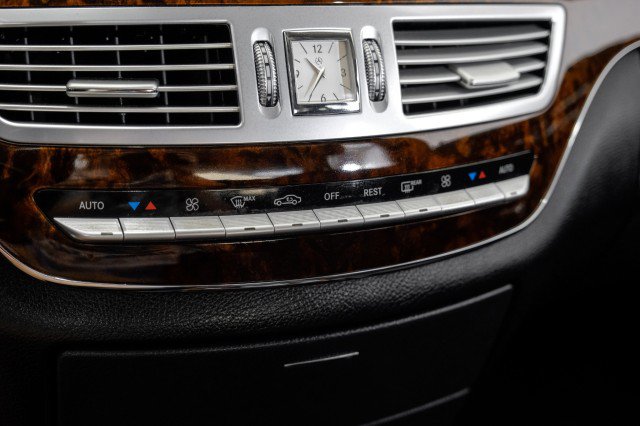 Used 2013 Mercedes-Benz S 550 image 25