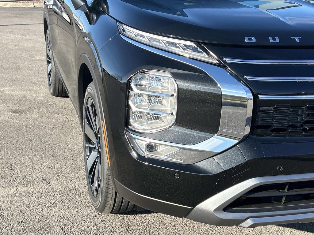 New 2026 Mitsubishi Outlander SE FWD image 9