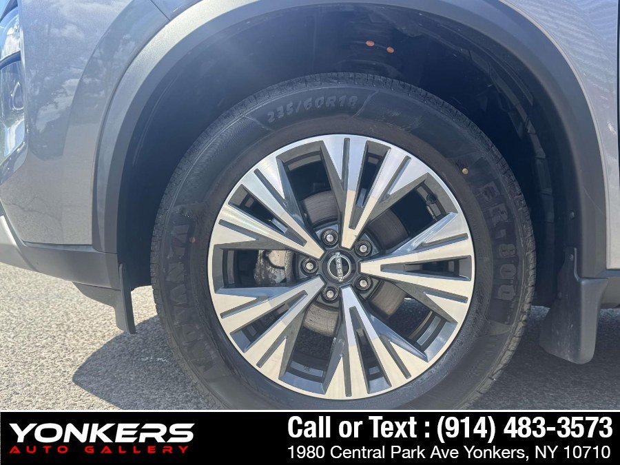 Used 2023 Nissan Rogue SV AWD/4WD image 7