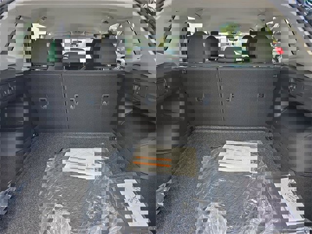 New 2026 Volkswagen Tiguan S image 24