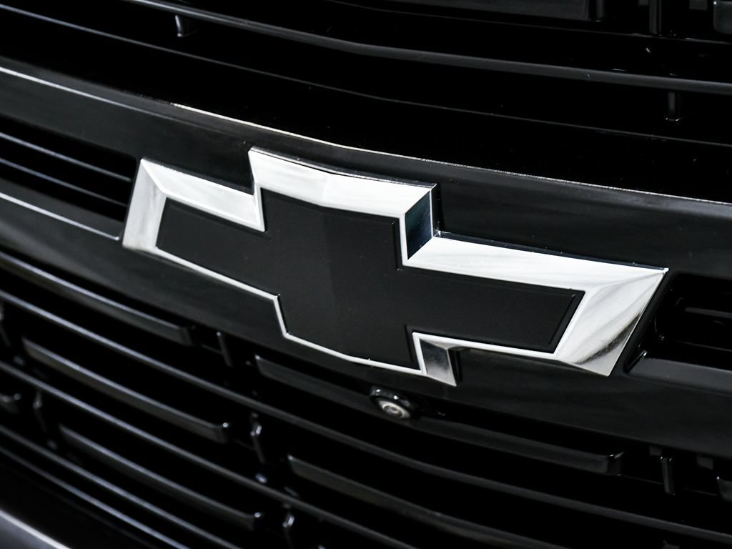 Used 2024 Chevrolet Suburban RST w/ Luxury Package AWD/4WD image 90