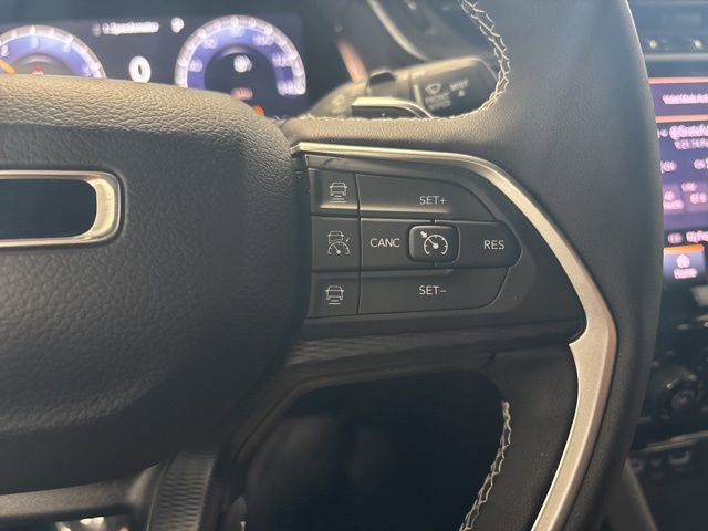 Used 2025 Jeep Grand Cherokee Altitude w/ Trailer Tow Package image 36