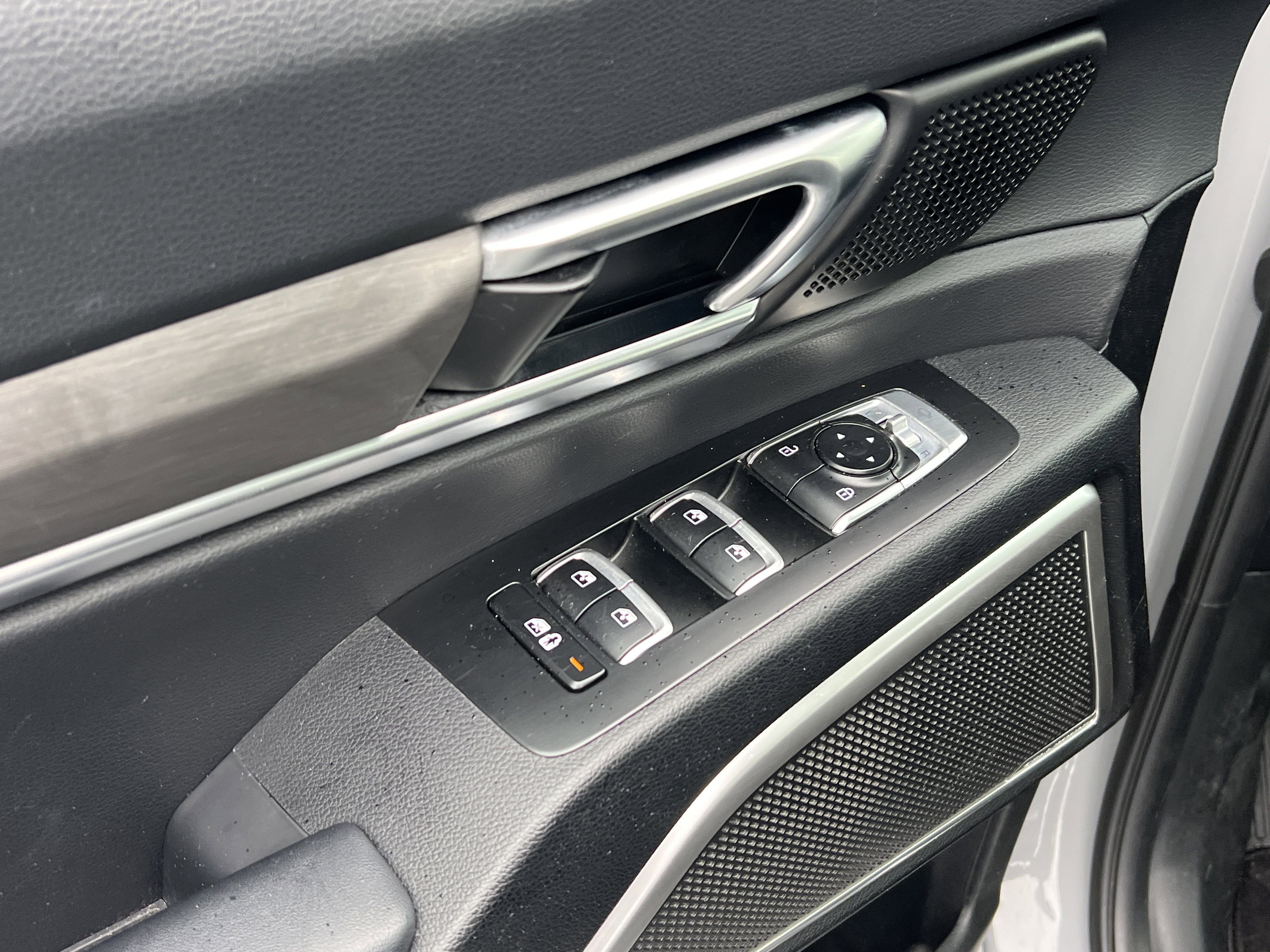 Used 2023 Kia Telluride EX X-Line image 23