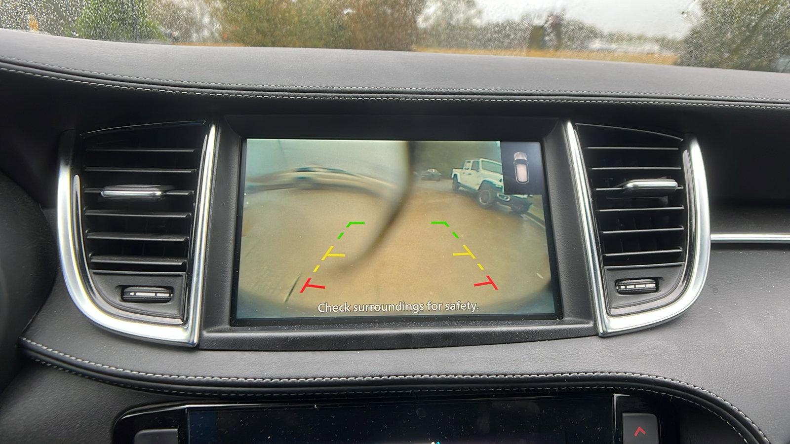 Used 2024 INFINITI QX55 Luxe image 35