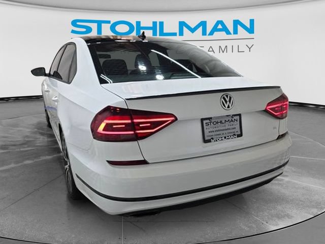 Used 2018 Volkswagen Passat 3.6 FWD image 4