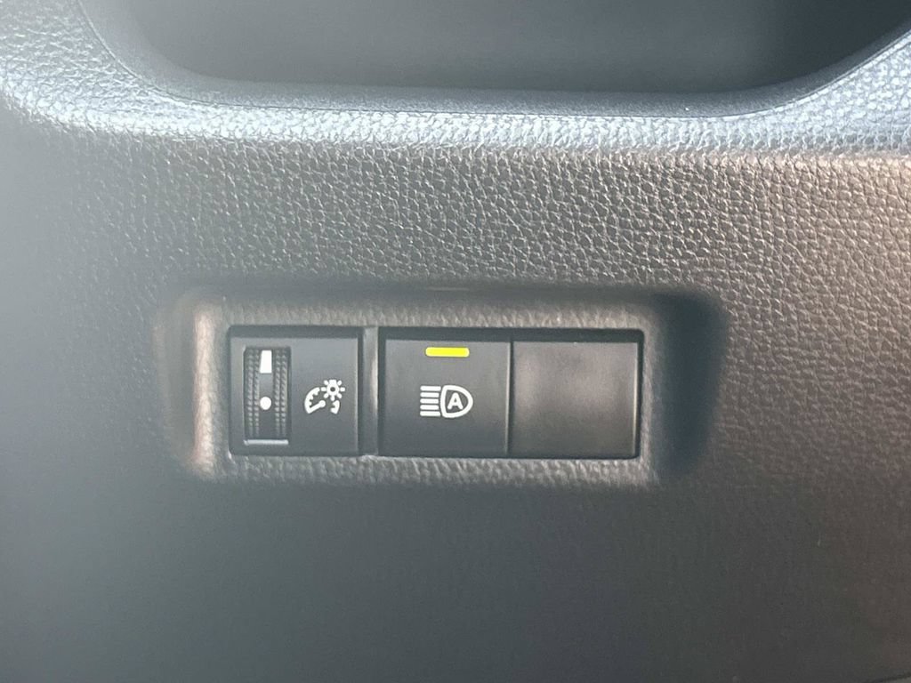 Used 2024 Toyota RAV4 LE AWD/4WD image 26