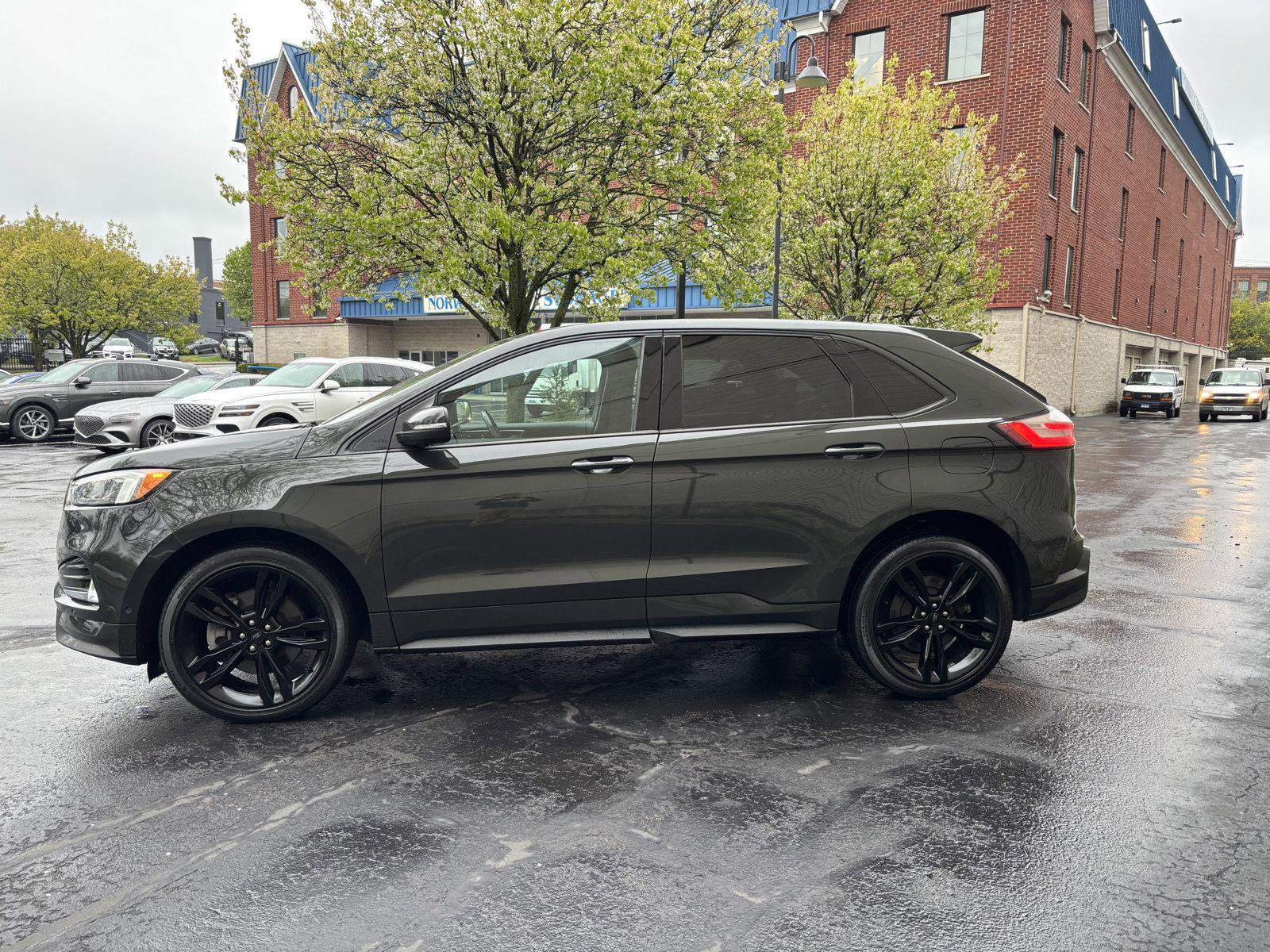 Used 2022 Ford Edge ST w/ Equipment Group 401A AWD/4WD image 3
