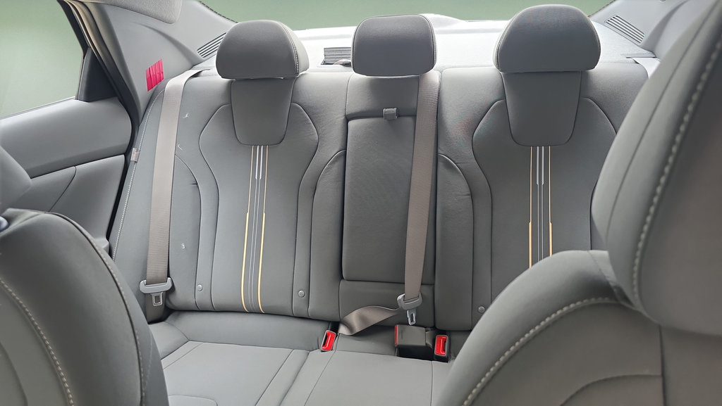New 2026 Hyundai Elantra SEL Sport Premium w/ Cargo Package FWD image 3