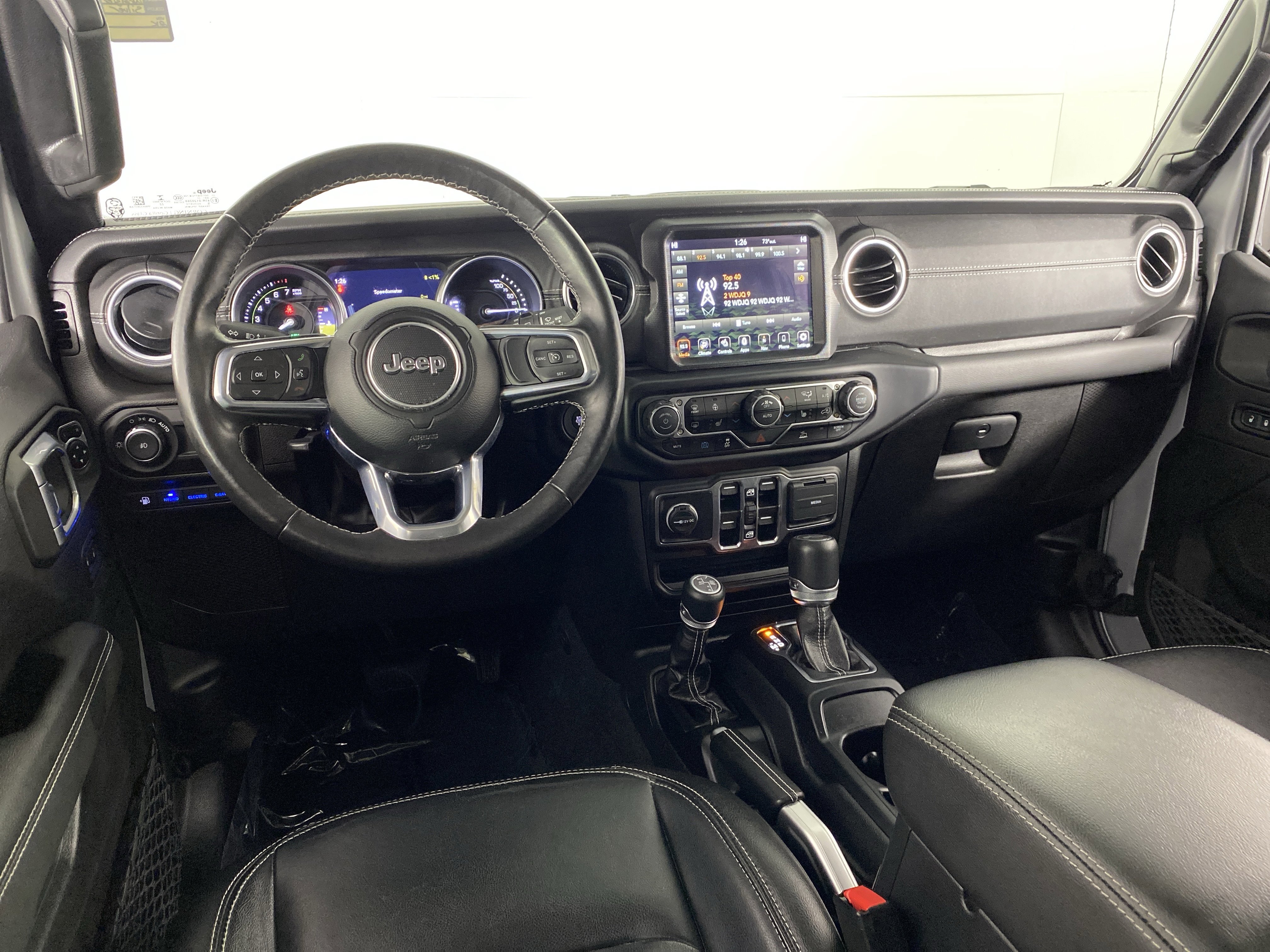 Used 2023 Jeep Wrangler Sahara w/ Cold Weather Group image 21