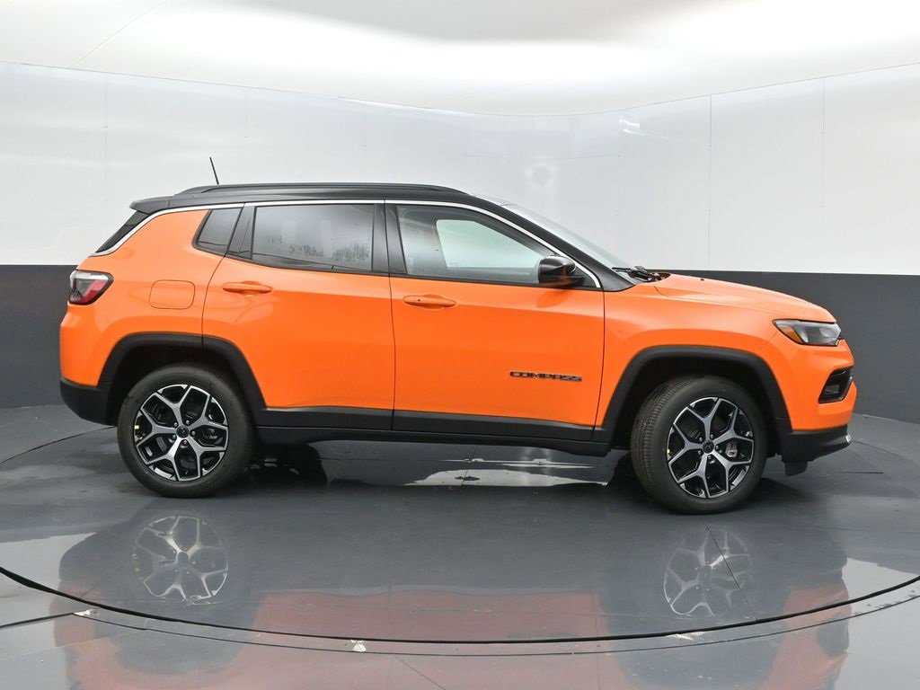 New 2026 Jeep Compass Limited image 8