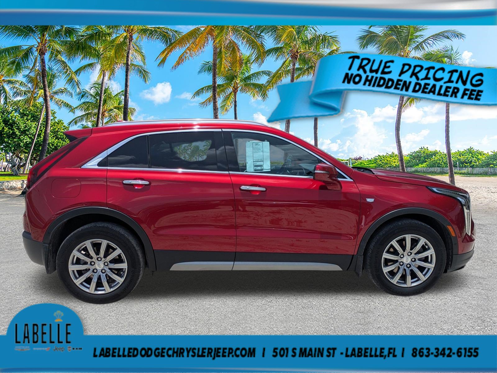 Used 2022 Cadillac XT4 Premium Luxury w/ Enhanced Visibility Package FWD image 3