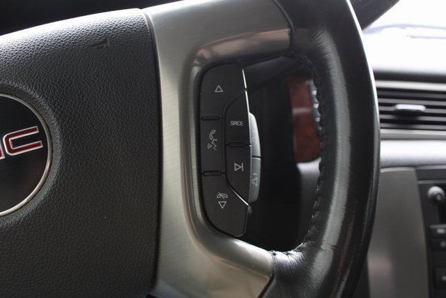 Used 2011 GMC Sierra 2500 SLT w/ Snow Plow Prep Package image 14