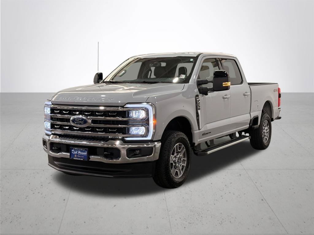 Used 2025 Ford F250 Lariat AWD/4WD image 2