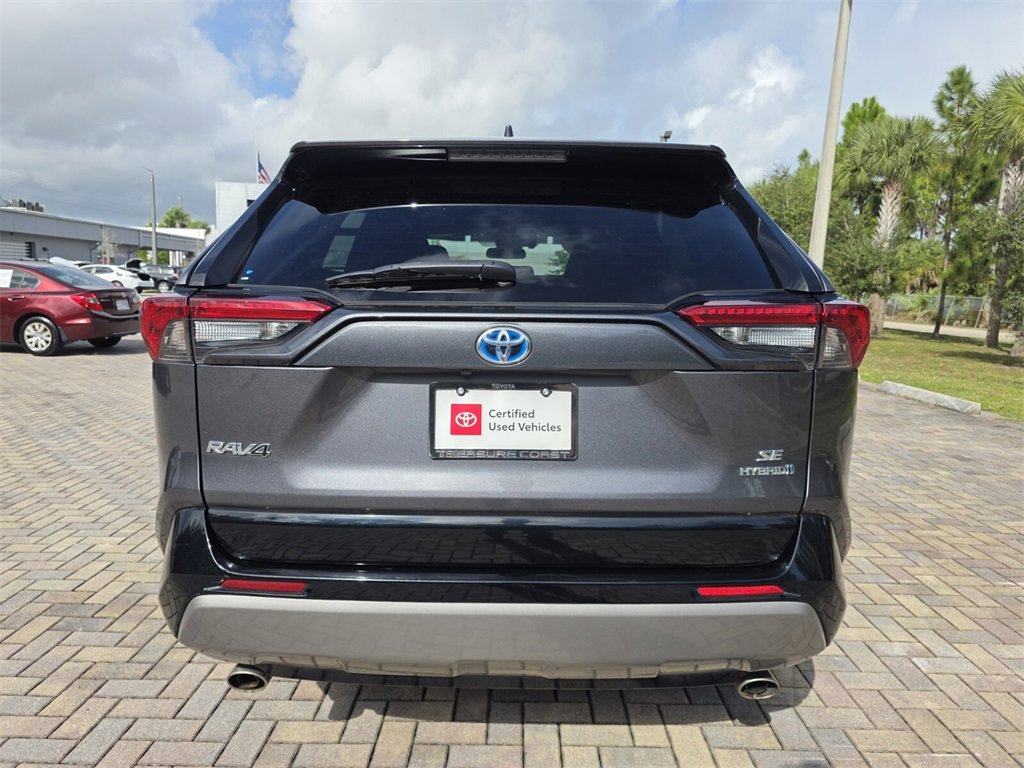 Certified 2022 Toyota RAV4 SE w/ Convenience Package image 10