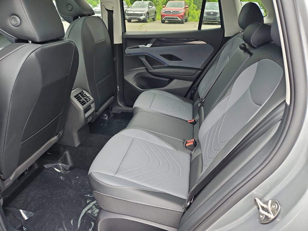New 2026 Volkswagen Tiguan SE AWD/4WD image 20