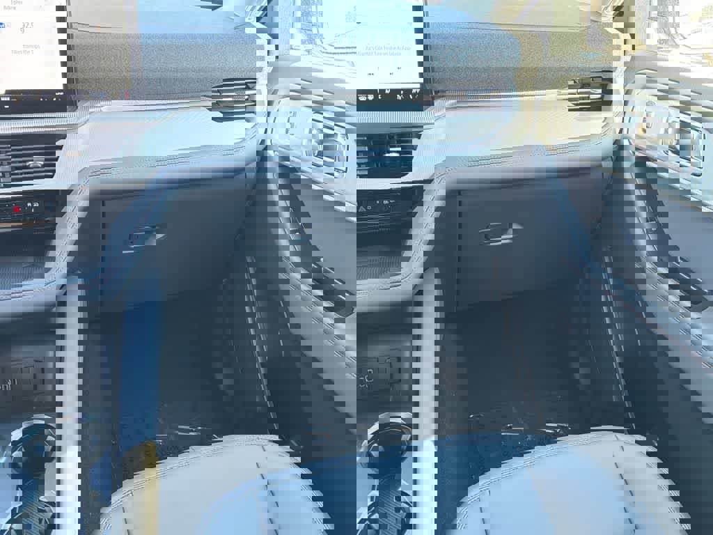 New 2026 Ford Explorer Active w/ Active Comfort Package image 21