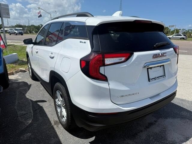 Used 2022 GMC Terrain SLE w/ Driver Convenience Package AWD/4WD image 6