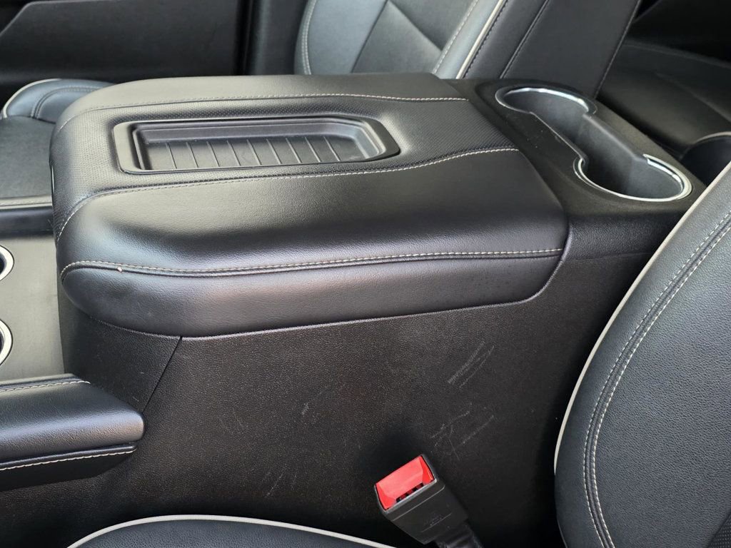 Used 2022 Chevrolet Suburban Premier RWD image 7