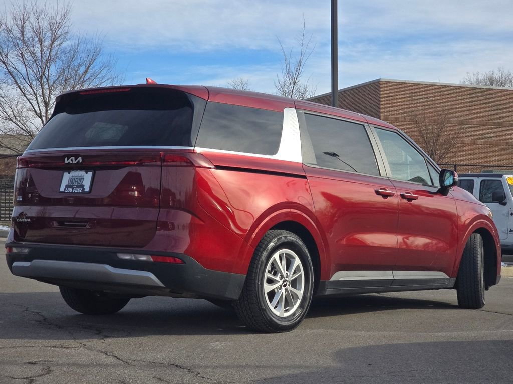 Used 2024 Kia Carnival LX image 14