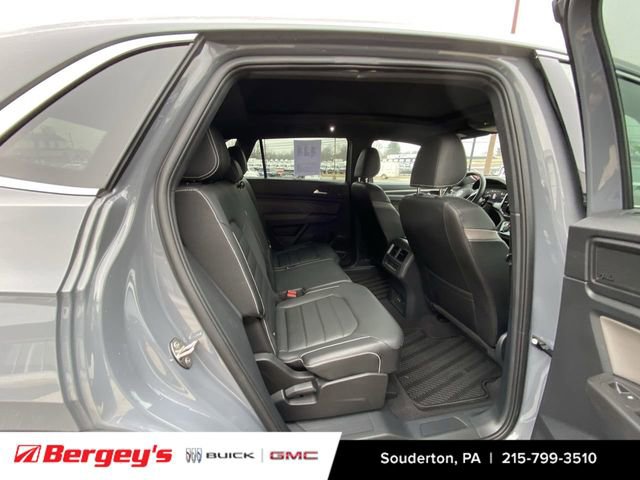 Used 2023 Volkswagen Atlas Cross Sport SEL Premium R-Line image 29