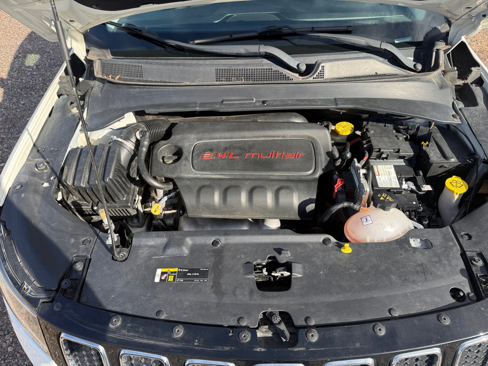 Used 2017 Jeep Compass Latitude image 31