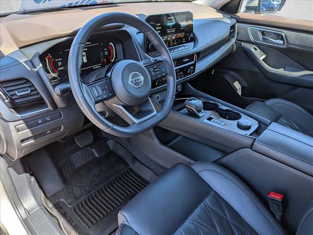 Used 2021 Nissan Rogue Platinum AWD/4WD image 11